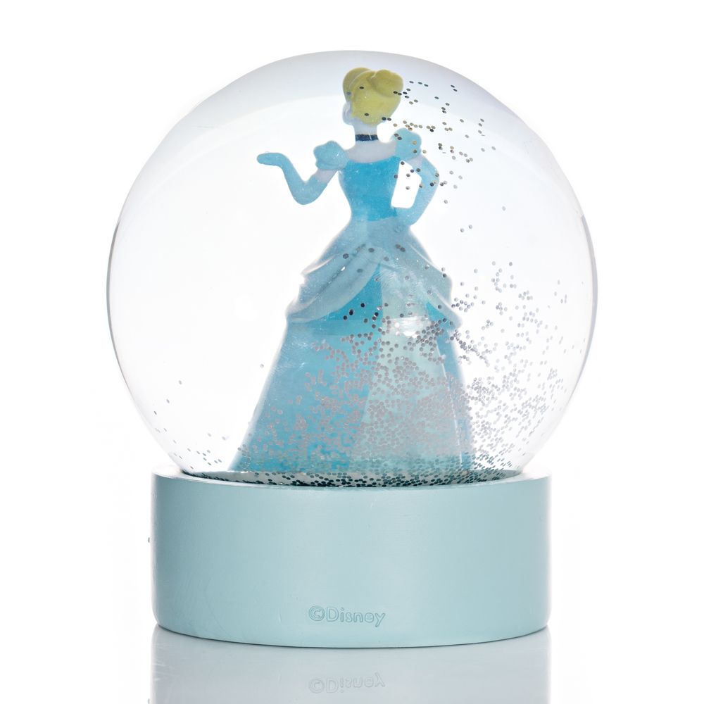 Askepot figur, Askepot, Askepot Disney, Disney Home, Disney Bolig, Disney snowglobe, Disney rystekugle, Askepot snowglobe, Askepot Rystekugle , DISNEY CINDERELLA SNOWGLOBE,, Disney samling, Disney samler, Disney figur, Disney figurer, alle Disney figurer, eventyrfigur, eventyrfigurer, eventyrlig figur, eventyrlige figurer, magisk figur, magiske figurer, Disney jul, Disney julepynt, Disney ornament, Disney juleophæng, Disney shop, Disney butik, Disney butikDK, Disney butik I Danmark, juletræspynt, jul, julepynt, juleophæng, julekugle, Disney julekugle, fra alle os til alle jer, Disney juleshow, højtid, julefigur, julefigurer, julegave, gaveide, Disney gave, Disney julegave, julepynt, en fortryllende jul, en magisk jul,Fra alle os til alle jer, Disney Juleshow, Disney juletræspynt, Disney firkløveren, Disney julekugler, Specielle julekugler, Billige julekugler, plastik julekugler, glas julekugler, Julekugle med tekst, små julekugler, jule kugler, glaskugler til ophæng, Disney samler, Disney samling, Disney samling, Disney samler, samling, samler, figurer, figur, tegnefilmsfigur, tegnefilmsfigurer, Tegneseriefigur, Disney porcelæn, Disneyland, Disneyland Paris, Disney produkter, Disney merchandise, Dansk Donaldist forening, DDFR, Disney navne, Disneyland forlystelser, Disney prinsesser, Disney prinsesse, køb Disney julepynt, Købe Disney julekugler, Køb Disney juleophæng, Disney figurer fra Askepot, figurer fra Askepot, Køb Askepot figurer, Køb Askepot julepynt, Askepot julepynt, Disney prinsesse jul, Disney prinsesse julepynt,