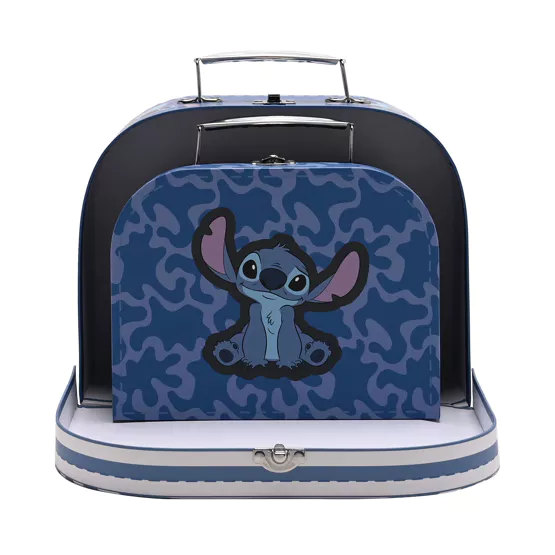 Stitch Kuffert 2 stk, Disney kuffert, Blå kuffert, børne kuffert, Kuffeertsæt, Disney Stitch, Stitch figur, Stitch kuffert, Stitch indretning, Lilo og Stitch, Disney icons and Villians, Disney baby, Disney legetøj, Disney babyting, Disney børneværelse, Disney barn, Disney figur, Disney figurer, alle Disney figurer, eventyrfigur, eventyrfigurer, eventyrlig figur, eventyrlige figurer, magisk figur, magiske figurer, barnedåbsgave, barnedåb, fødseslsgave, Disney baby collection, Disney børn, Disney Bamse, Disney Bamser, Disney børn, Barselsgave, Barsel, Baby shower, Disney indretning, Disney mode, Disney Home, Disney Bolig, Disney interior, Disney, fra alle os til alle jer