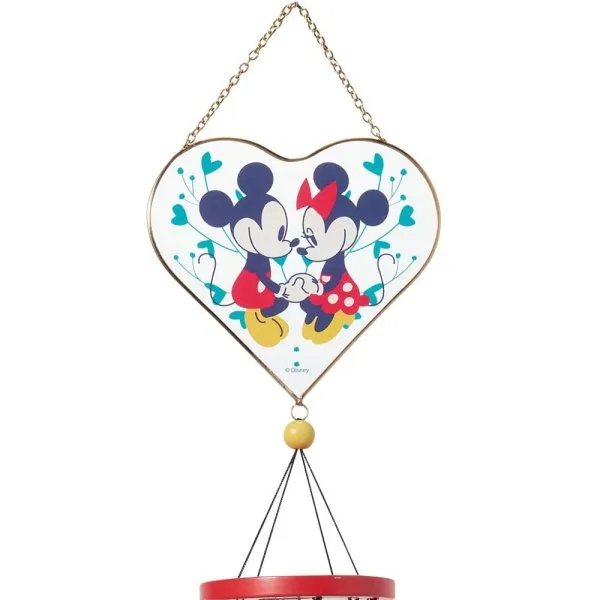 Mickey Mouse og Minnie Vindspil,, 6014567, Mickey & Minnie Windchime by Disney Garden, Mickey Mouse, Minnie Mouse, Disney valentinsdag, Disney valentinsgave, Disney kærlighed, Andeby, Mickey Mouse bolig indretning, Minnie Mouse boligindretning, mivckey Mouse samling, Mickey Mouse samler, Disney have, Disney havedesign, Disney magi, Disney figur, Disney figurer, alle Disney figurer, eventyrfigur, eventyrfigurer, eventyrlig figur, eventyrlige figurer, magisk figur, magiske figurer, , Disney shop, Disney butik, Disney butikDK, Disney butik I Danmark, Disney indretning, Disney mode, Disney Home, Disney Bolig, Disney interior, Disney, fra alle os til alle jer, Disney Home, Disney Bolig, Disney décor, Disney pynt, Disney magi, Disney samling, Disney samler, Disney ramme, Disney billederamme, Disney fotoramme, Disney lampe, Disney køkkenredskaber, Disney firkløveren, firkløver Disney, Disney firkløveren, Disney porcelæn, Fra alle os til alle jer, DR juleshow, Disney juleshow