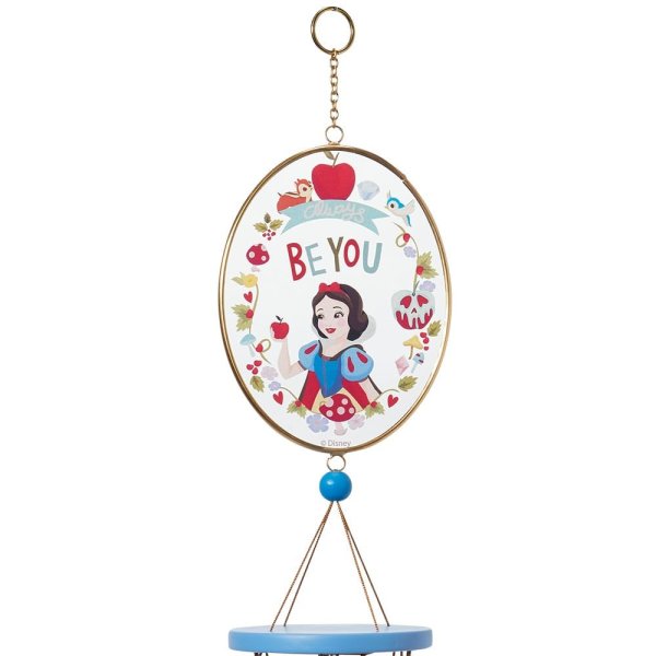 Snehvide Vindspil, Snehvide, Snehvide figur, Disney prinsessen snehvide, Disney prinsesse, Disney prinsessen, Brødrene grim, Disney garden, 6014620, Snow White Windchime, Elsker Disney ting, Snehvide samling, Snehvide samler, De syv små dværge, Dumpe, Gnavport, Disney figur, Disney figurer, alle Disney figurer, eventyrfigur, eventyrfigurer, eventyrlig figur, eventyrlige figurer, magisk figur, magiske figurer, , Disney shop, Disney butik, Disney butikDK, Disney butik I Danmark, Disney indretning, Disney mode, Disney Home, Disney Bolig, Disney interior, Disney, fra alle os til alle jer, Disney Home, Disney Bolig, Disney décor, Disney pynt, Disney magi, Disney samling, Disney samler, Disney ramme, Disney billederamme, Disney fotoramme, Disney lampe, Disney køkkenredskaber, Disney firkløveren, Disney film, Disney Klassiker, Disney firkløver, Disney fan, Disney fans, Disney elsker